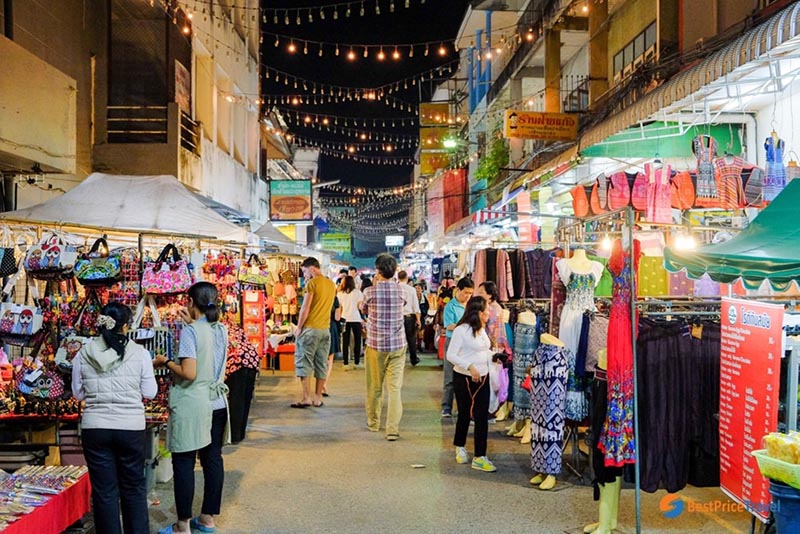Mueang Sing Night Market